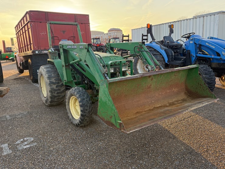 john-deere-790-image-1