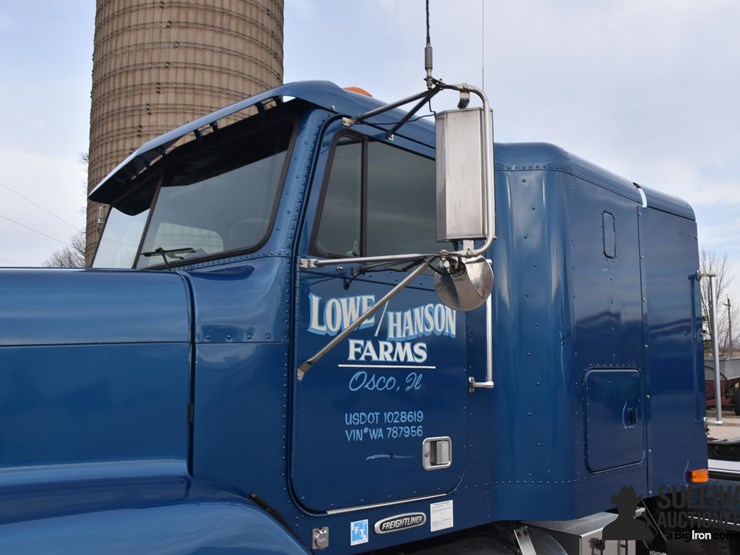 1998-freightliner-fld120-image-15