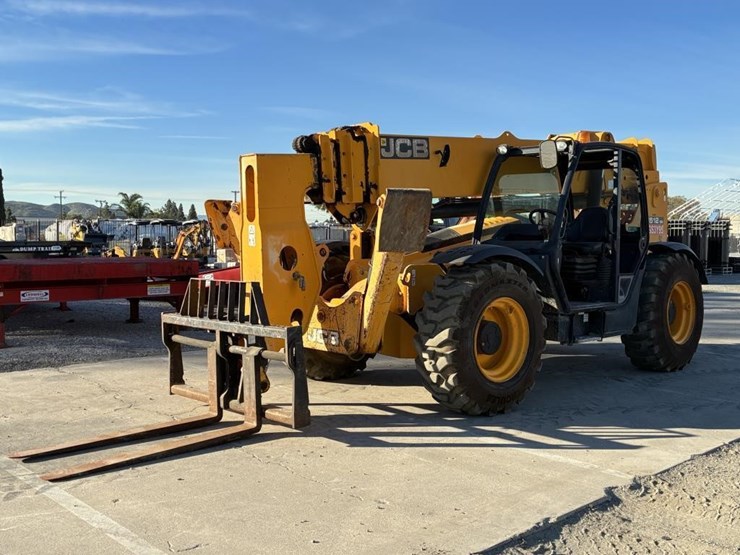 2014-jcb-512-56-image-1