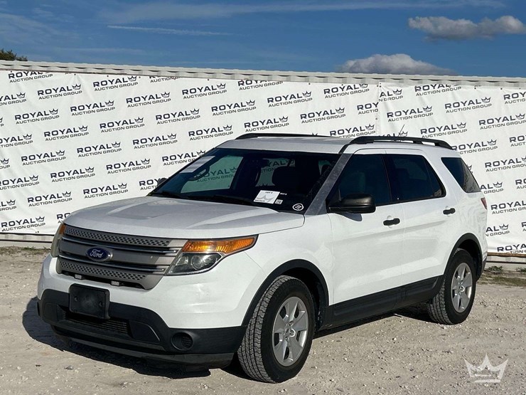 2013-ford-explorer-image-1
