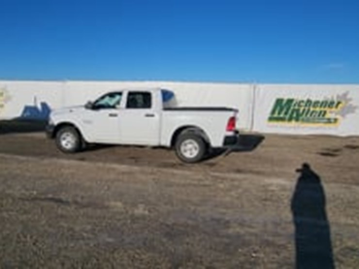 2014-dodge-1500-image-5