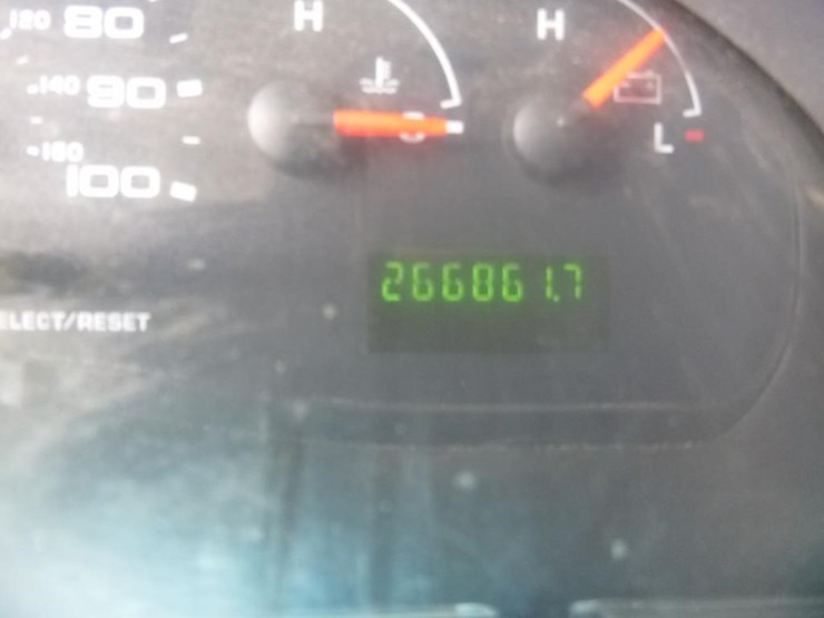 2006-ford-e350-image-15