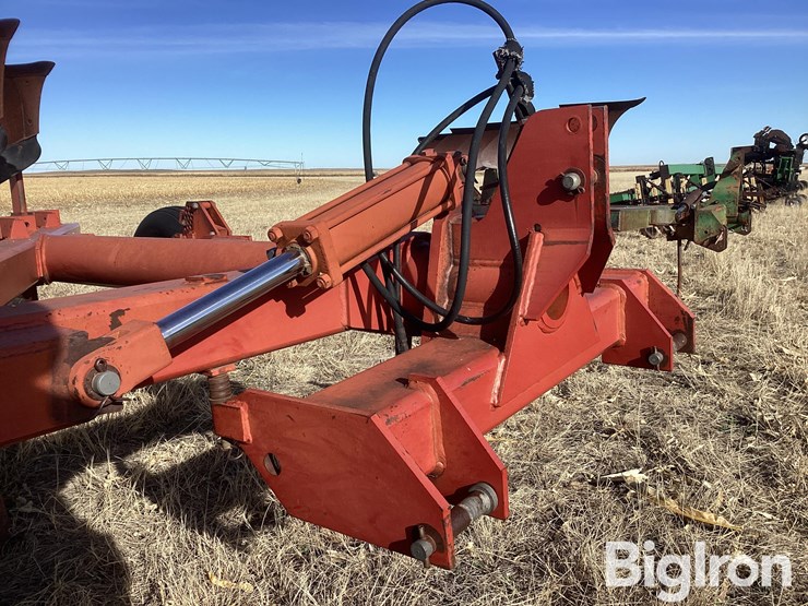 1994-case-165mbpl-moldboard-plow-image-9