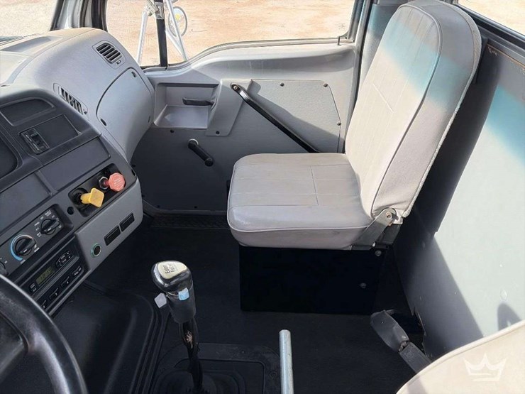 2000-sterling-l7501-image-31