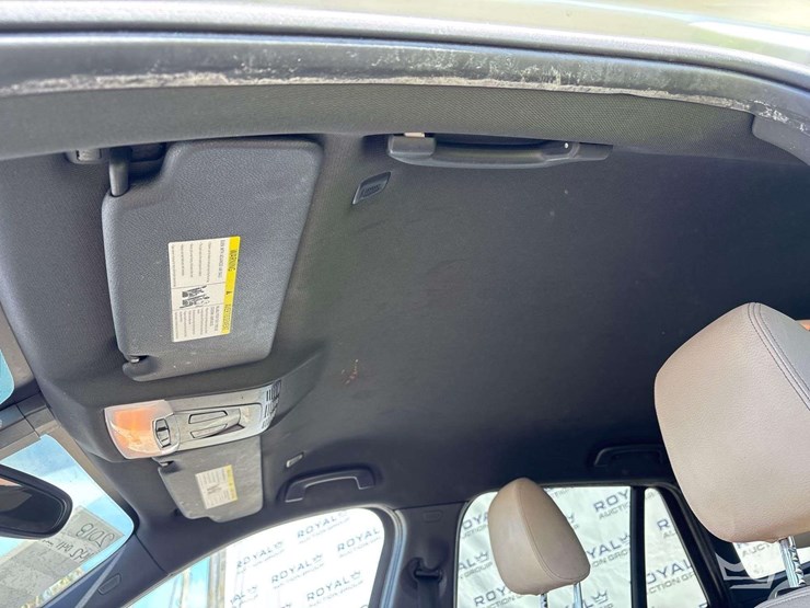 2018-bmw-x1-28i-suv-image-17