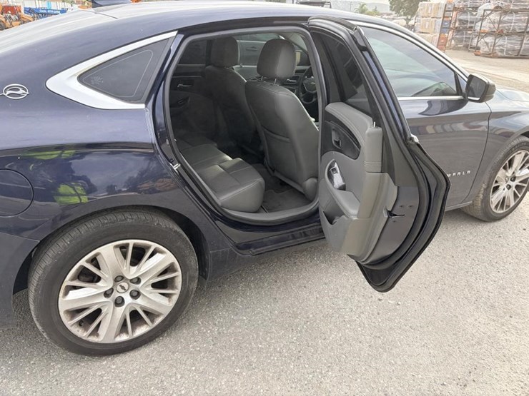 2019-chevrolet-impala-sedan-image-10
