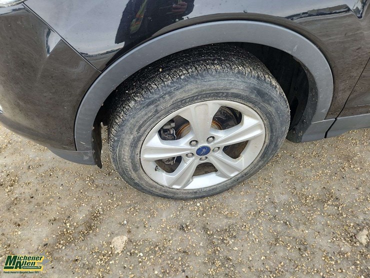 2013-ford-escape-image-12