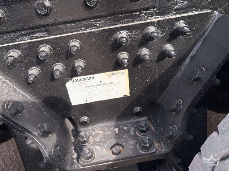 2013-peterbilt-365-image-35