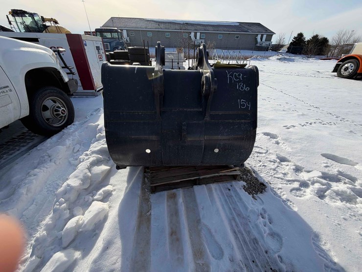 2025-excavator-bucket-image-8