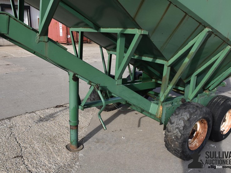 grasshopper-gooseneck-t/a-gravity-wagon-image-12