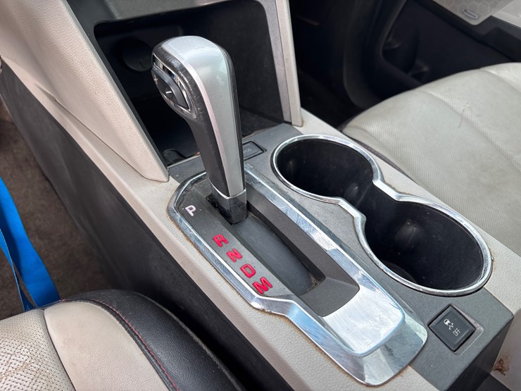 2011-gmc-terrain-slt-image-10