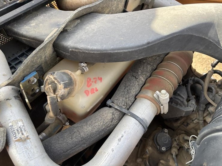 2018-case-580sn-image-21