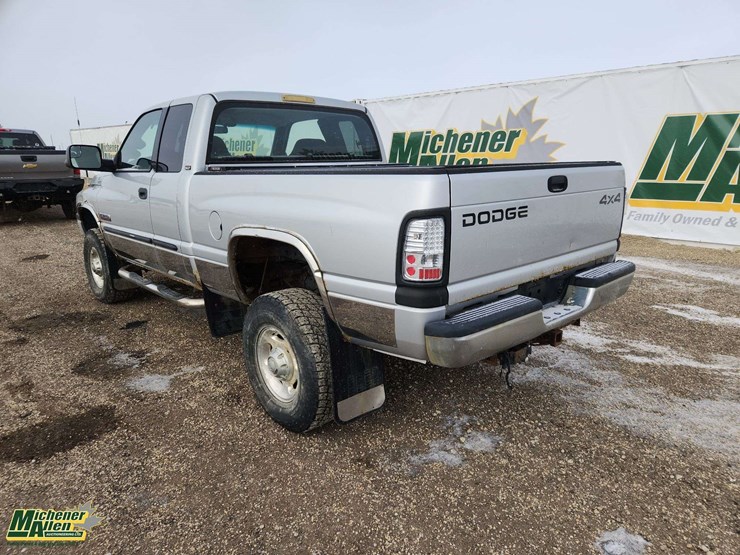 2002-dodge-ram-2500-image-3