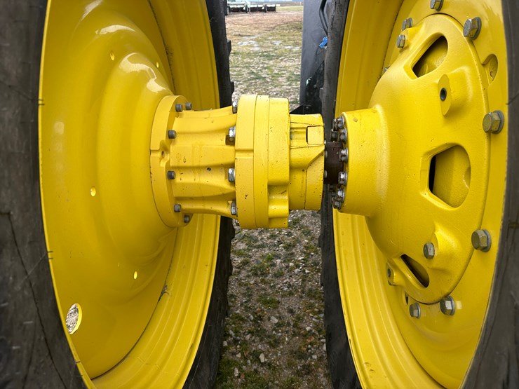 john-deere-8r-280-image-16