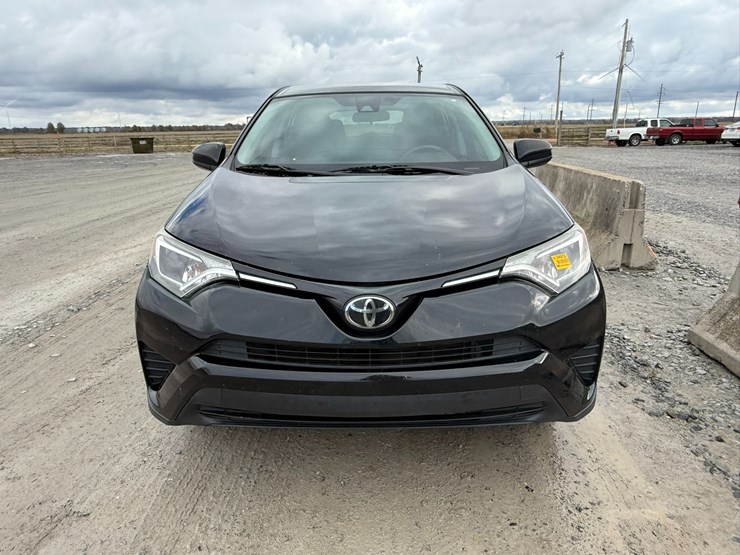 2018-toyota-rav4-image-2