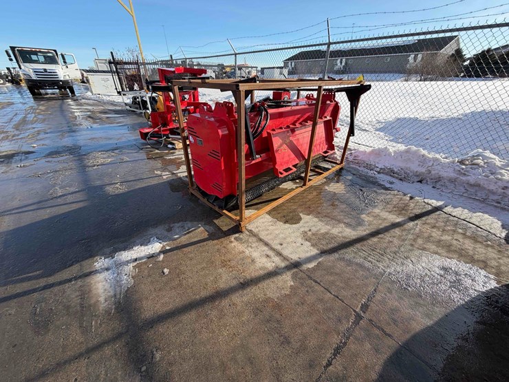 2025-giyi-mulcher-image-1