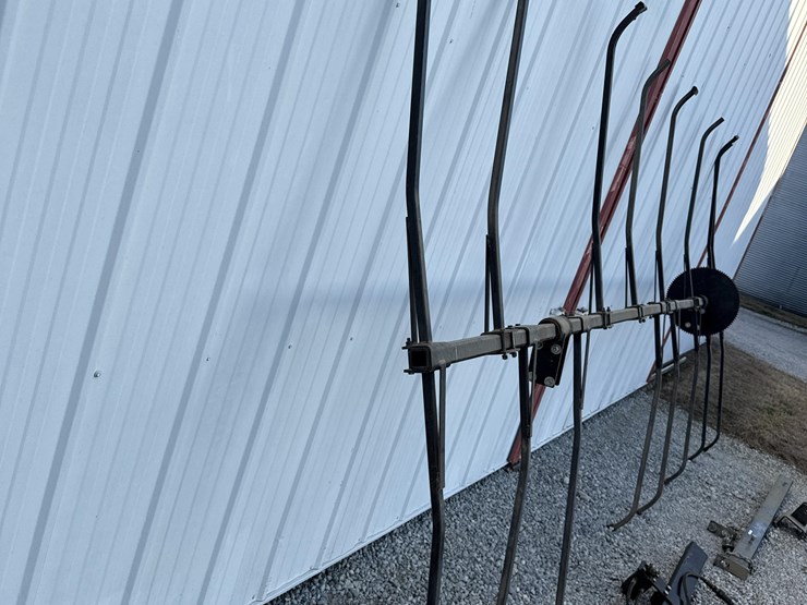 6-row-universal-corn-reel-image-4