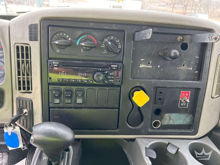 2018-international-4300-image-15