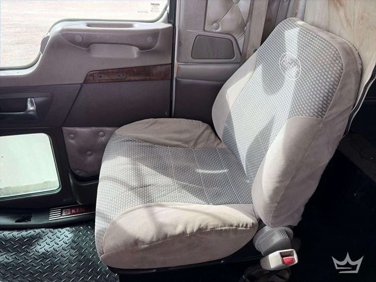 2012-kenworth-t800-image-21