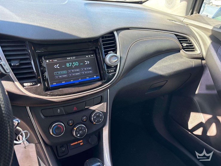 2018-chevrolet-trax-suv-image-15