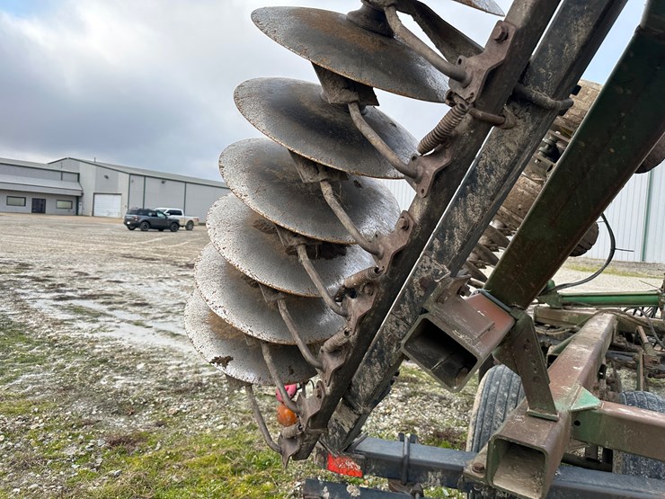 john-deere-630-image-23