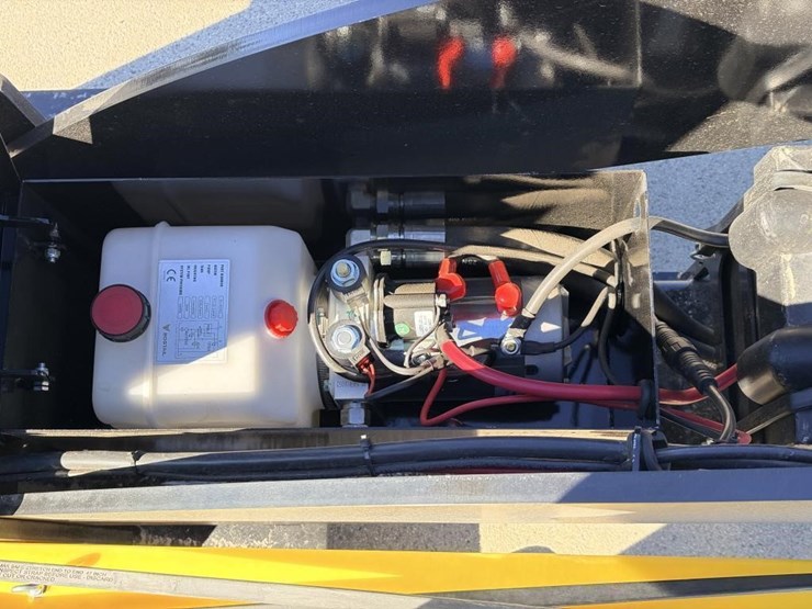 2026-neks-hydraulic-fifth-wheel-wrecker-image-5