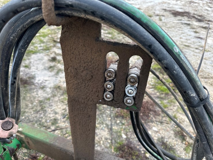 john-deere-630-image-39