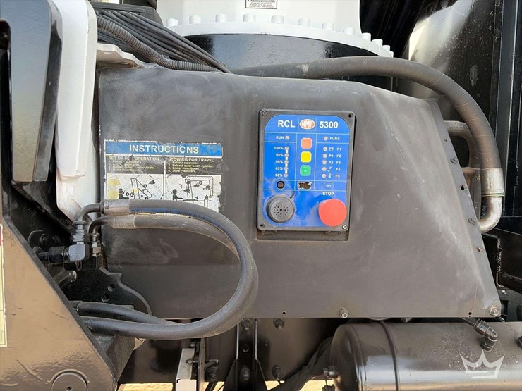 2013-peterbilt-365-image-22