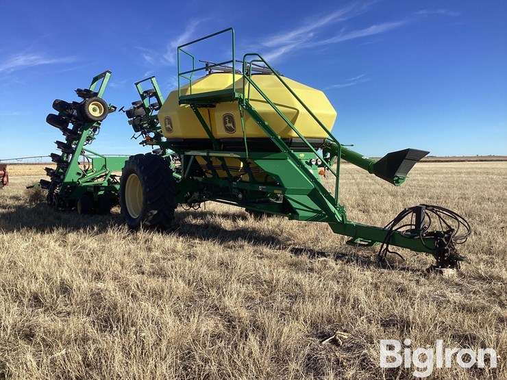 2011-john-deere-1890c-air-seeder-w/1910t-air-cart-image-3