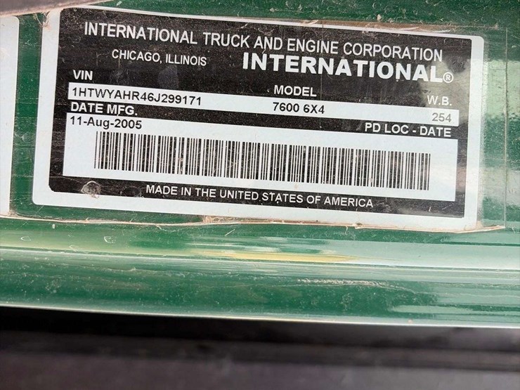 2006-international-7600-image-5