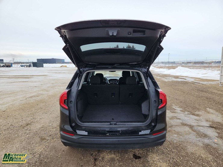 2022-gmc-terrain-sle-image-16