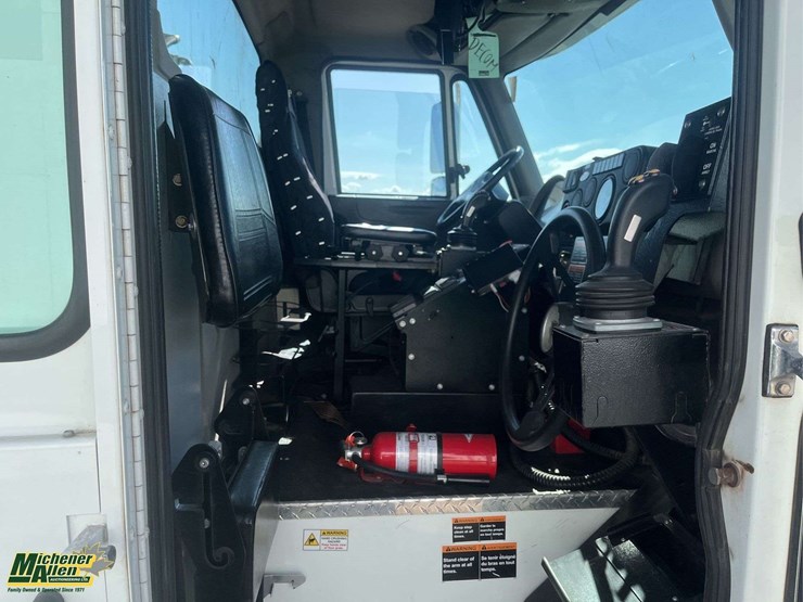 2017-international-workstar-7400-image-11