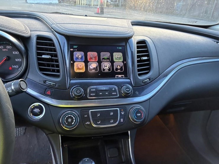 2019-chevrolet-impala-sedan-image-11