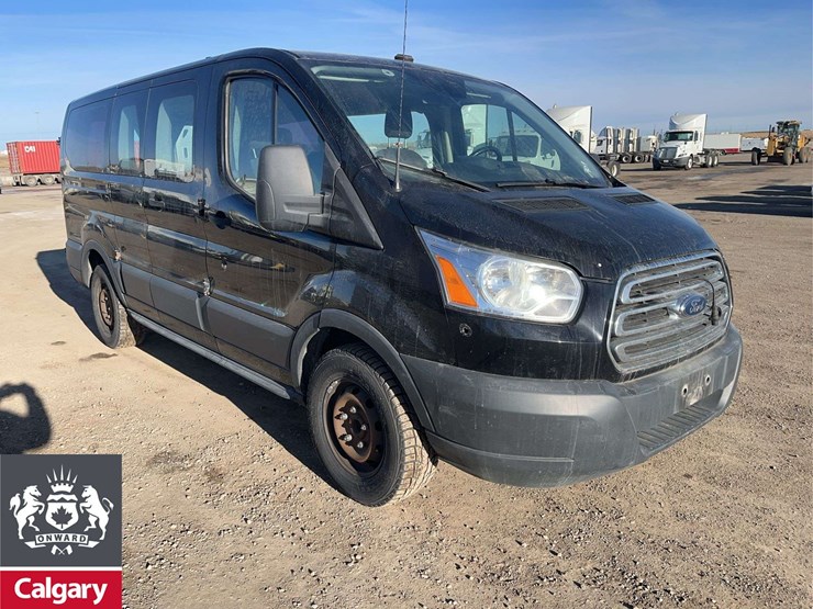 2016-ford-transit-image-2