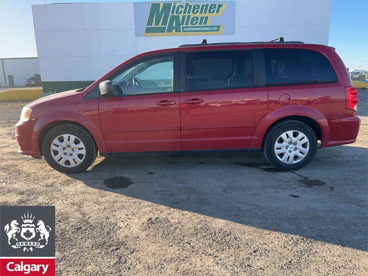 2014-dodge-grand-caravan-sxt-image-6