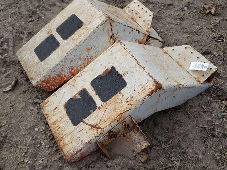 front-fenders-for-2wd-tractors-image-2