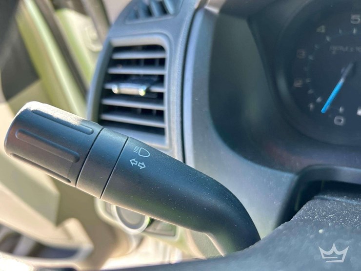 2013-ford-explorer-image-15