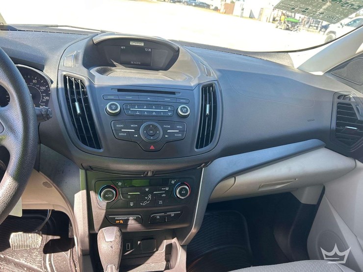 2017-ford-escape-image-16