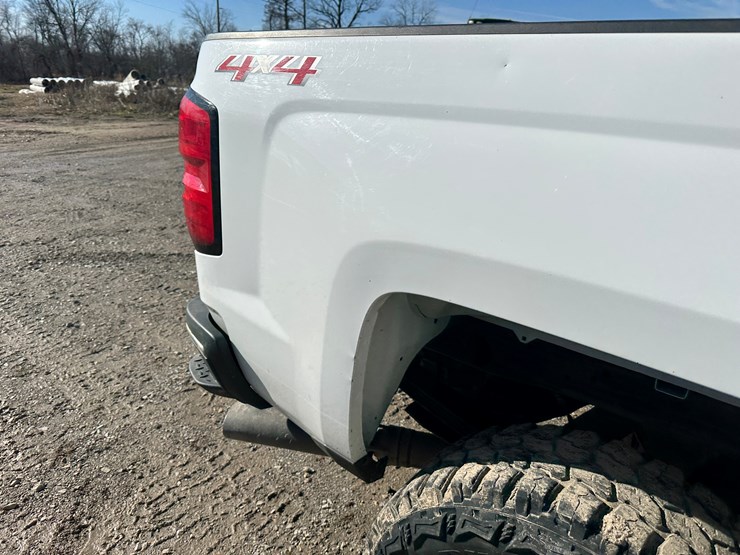 2019-chevrolet-2500-image-43