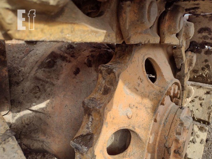 komatsu-d31a-17-image-20