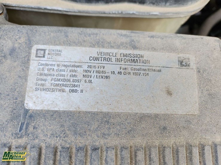 2015-chevrolet-silverado-2500hd-image-39