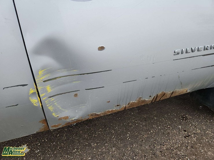 2011-chevrolet-silverado-1500-image-46