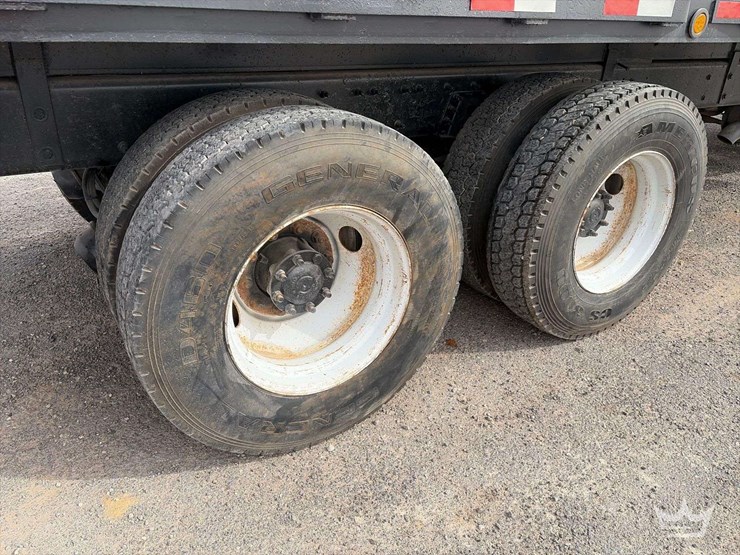 2006-international-7600-image-26