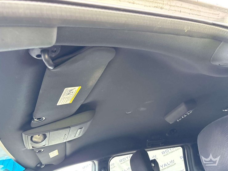 2015-dodge-grand-caravan-image-16