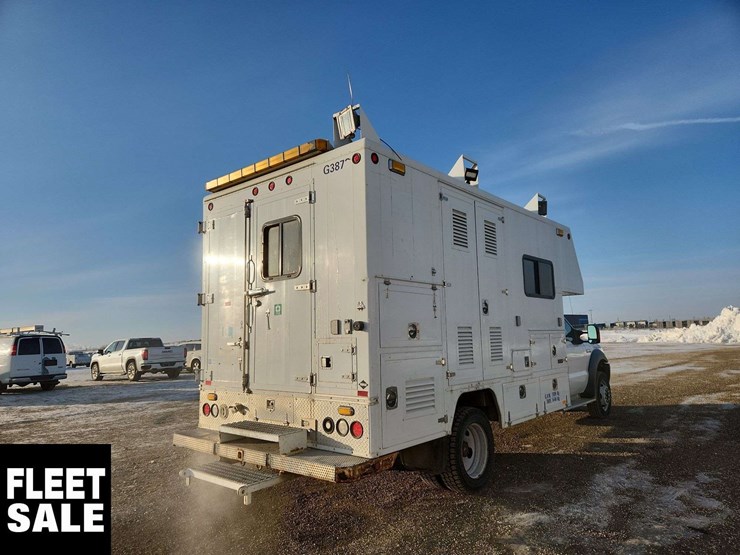 2005-ford-f550-image-4