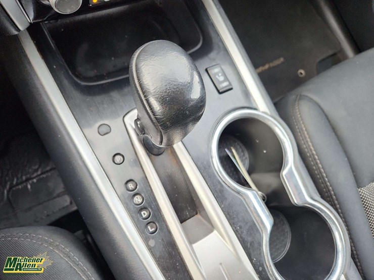 2017-nissan-pathfinder-image-24