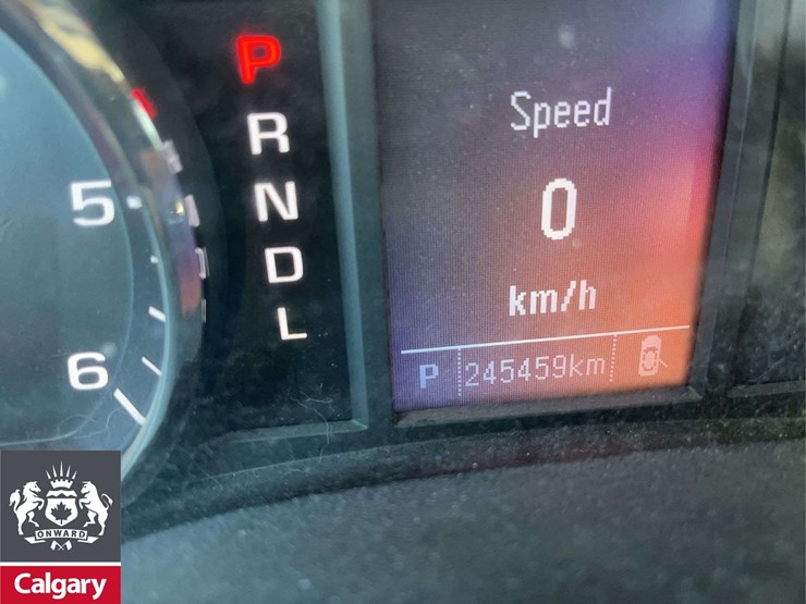 2016-chevrolet-tahoe-image-23