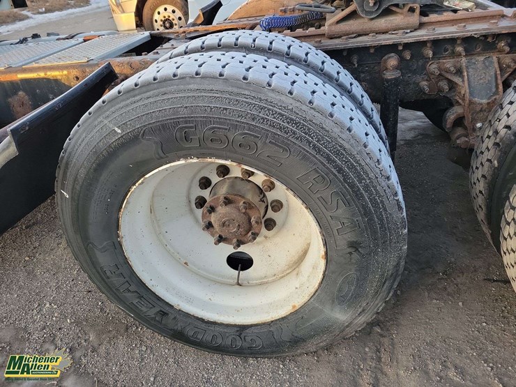 2015-international-prostar-image-12