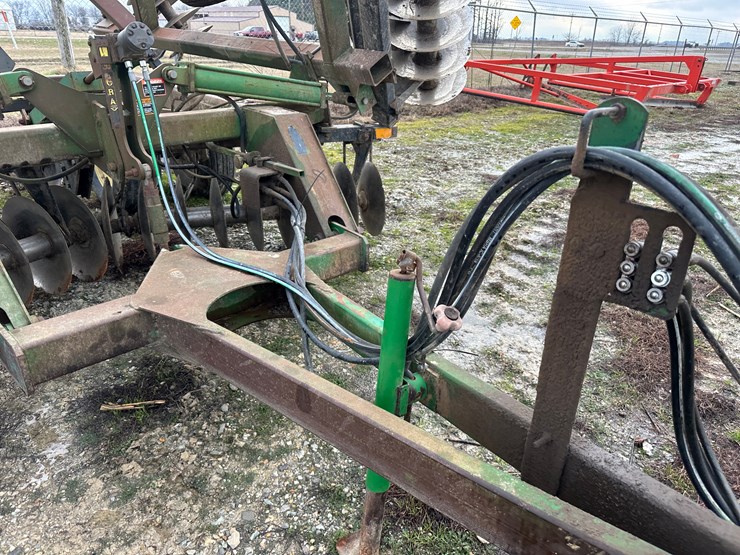 john-deere-630-image-38