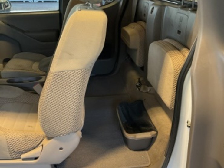 2017-nissan-frontier-image-24